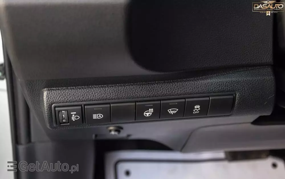 TOYOTA Corolla 1.8 Hybrid Business Edition