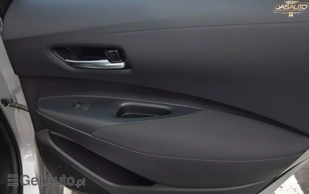 TOYOTA Corolla 1.8 Hybrid Business Edition