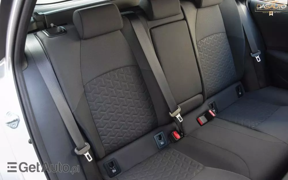 TOYOTA Corolla 1.8 Hybrid Business Edition