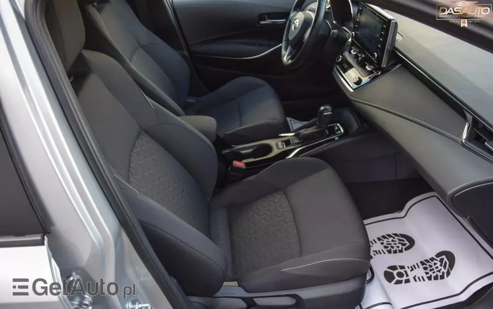 TOYOTA Corolla 1.8 Hybrid Business Edition