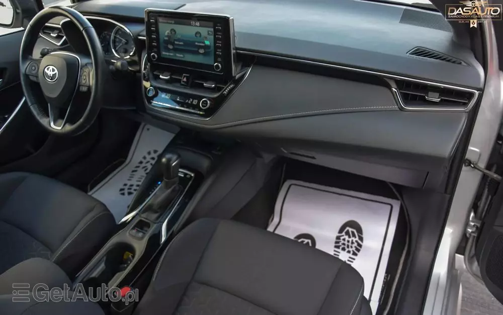 TOYOTA Corolla 1.8 Hybrid Business Edition