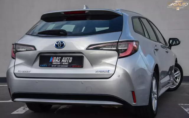 TOYOTA Corolla 1.8 Hybrid Business Edition