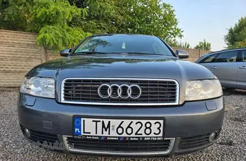AUDI A4 