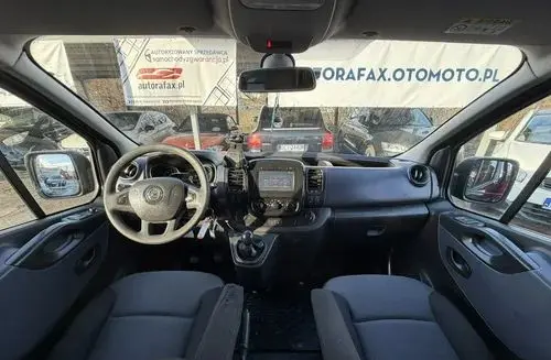 OPEL Vivaro 
