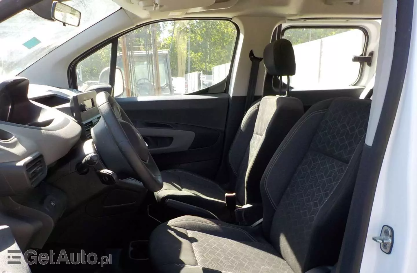 PEUGEOT Rifter Long 1.2 PureTech Active Pack S&S (7-os.)