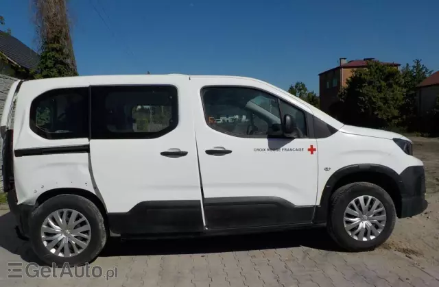 PEUGEOT Rifter Long 1.2 PureTech Active Pack S&S (7-os.)