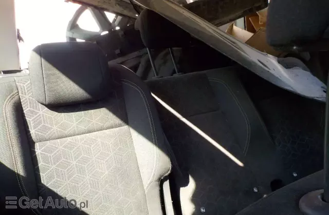 PEUGEOT Rifter Long 1.2 PureTech Active Pack S&S (7-os.)