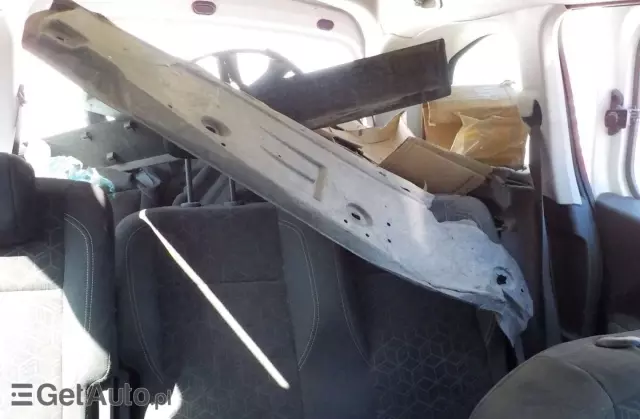 PEUGEOT Rifter Long 1.2 PureTech Active Pack S&S (7-os.)