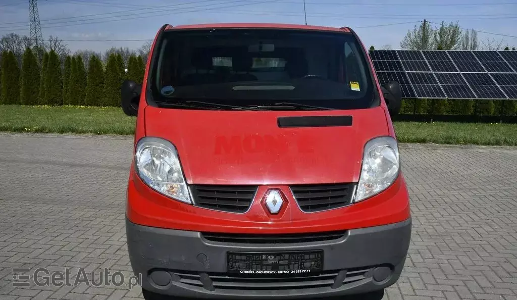 RENAULT Trafic 