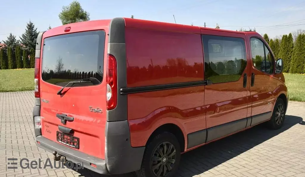 RENAULT Trafic 
