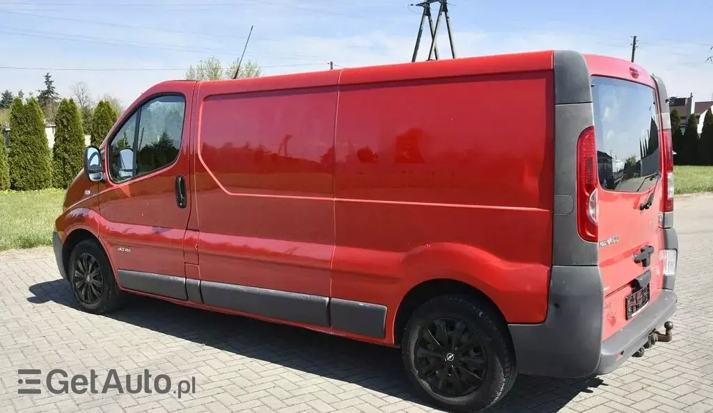 RENAULT Trafic 