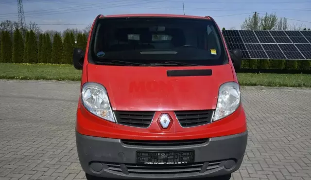 RENAULT Trafic 
