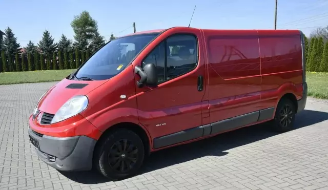RENAULT Trafic 