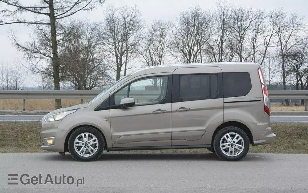 FORD Tourneo Connect 1.5 EcoBlue Start-Stop Titanium