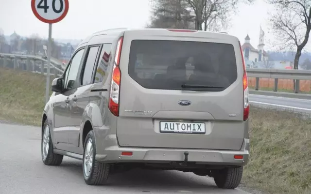 FORD Tourneo Connect 1.5 EcoBlue Start-Stop Titanium