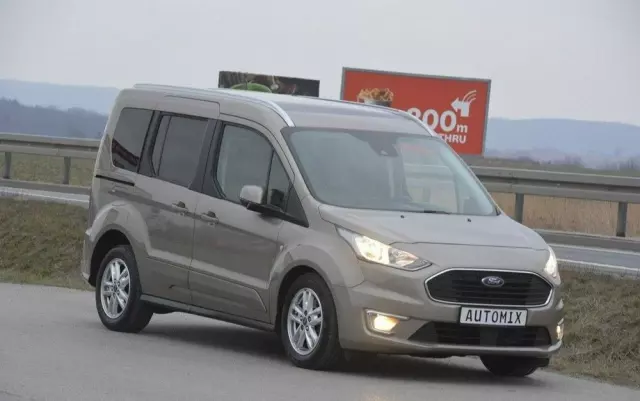 FORD Tourneo Connect 1.5 EcoBlue Start-Stop Titanium