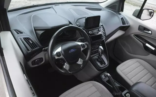 FORD Tourneo Connect 1.5 EcoBlue Start-Stop Titanium