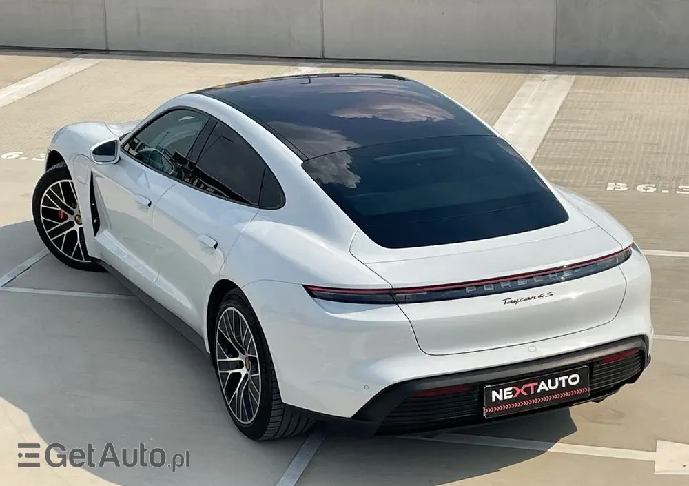 PORSCHE Taycan 4S Performance Plus