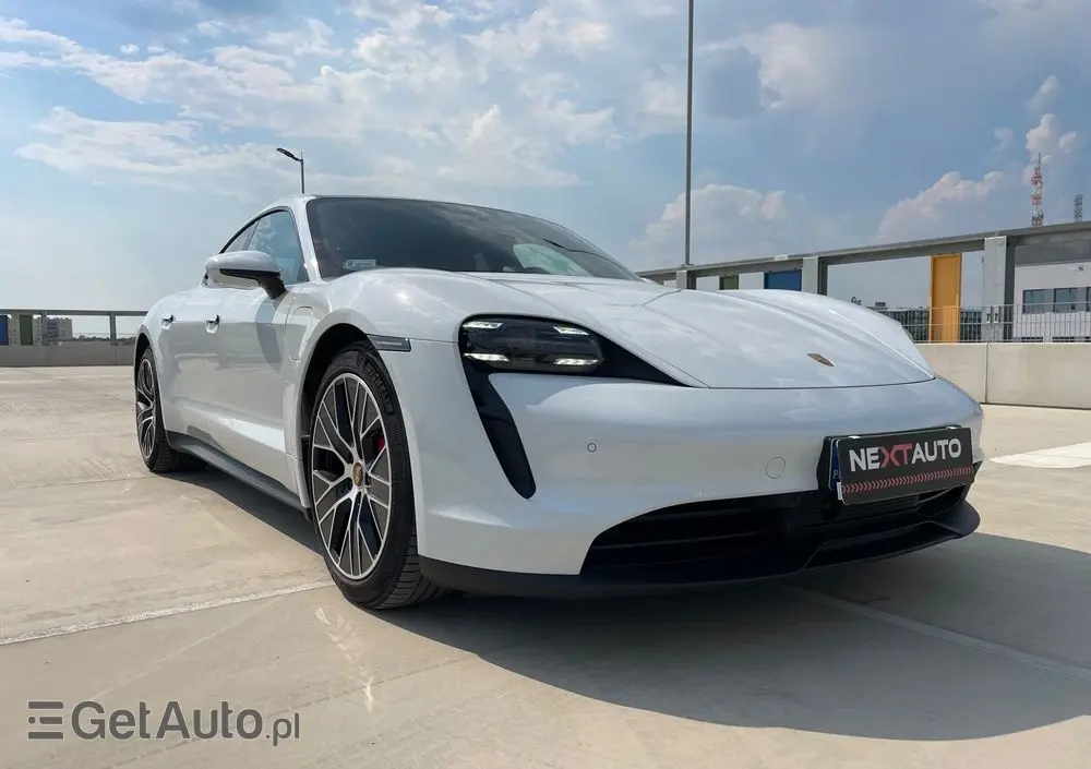PORSCHE Taycan 4S Performance Plus