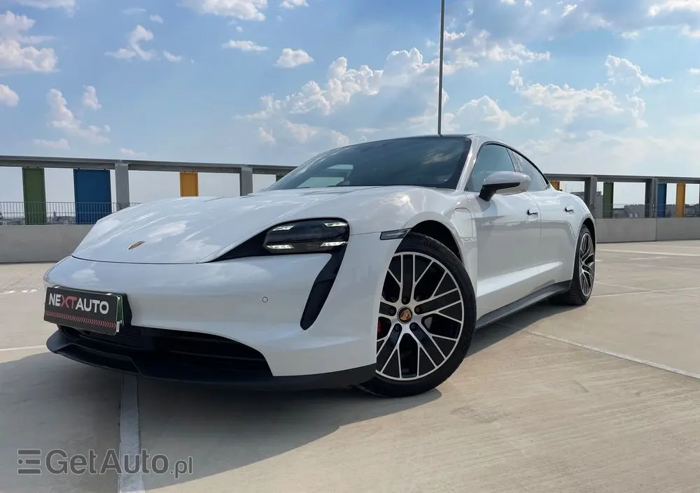 PORSCHE Taycan 4S Performance Plus