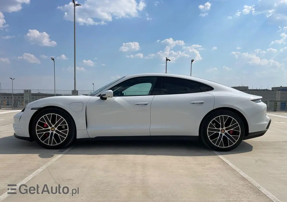 PORSCHE Taycan 4S Performance Plus