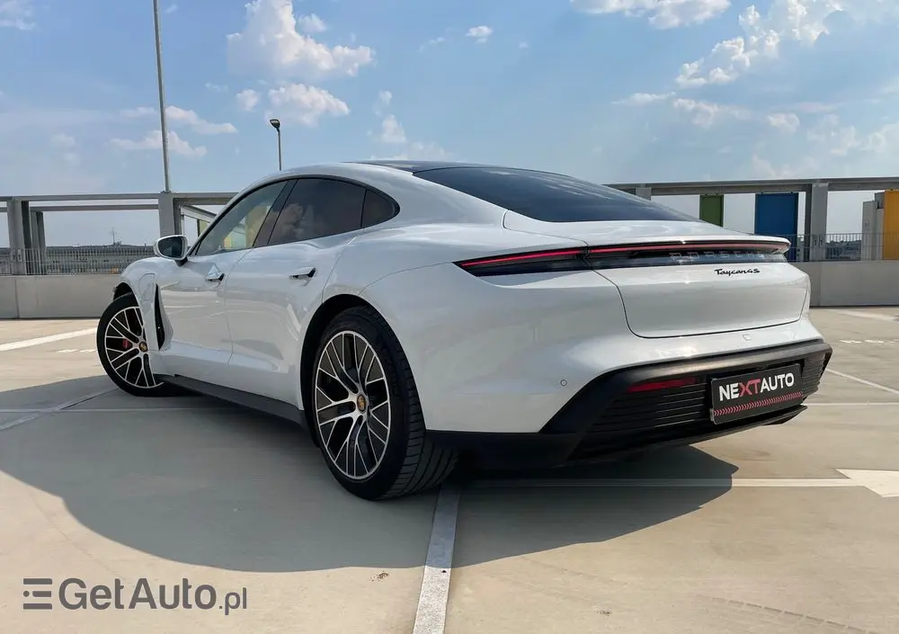 PORSCHE Taycan 4S Performance Plus