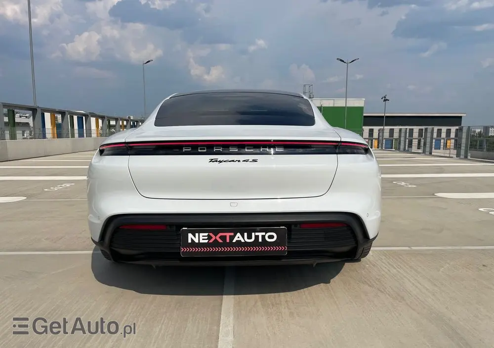 PORSCHE Taycan 4S Performance Plus