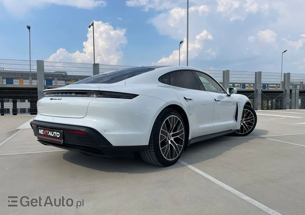 PORSCHE Taycan 4S Performance Plus