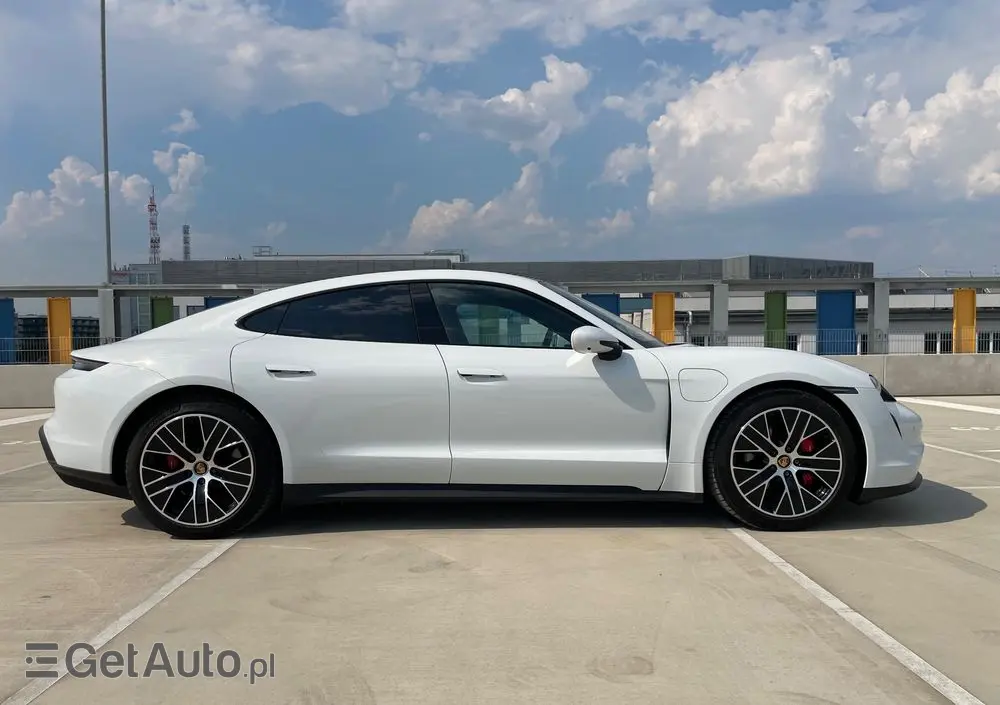 PORSCHE Taycan 4S Performance Plus