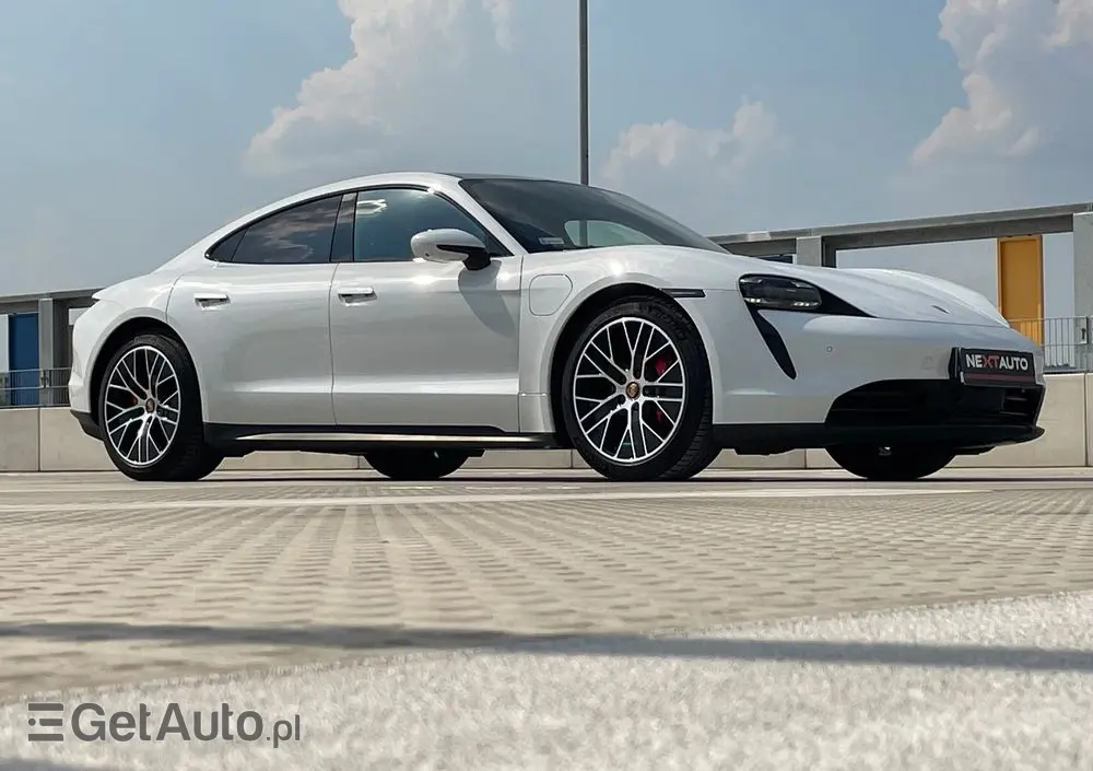 PORSCHE Taycan 4S Performance Plus