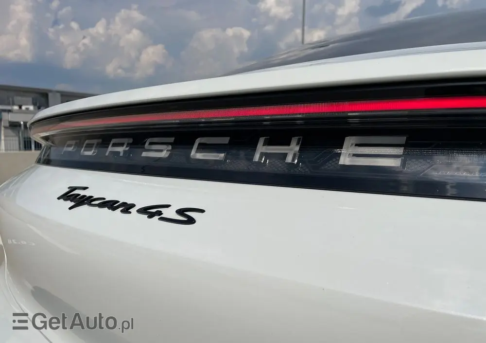 PORSCHE Taycan 4S Performance Plus