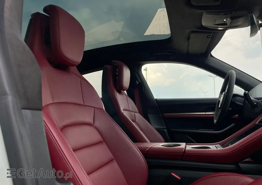 PORSCHE Taycan 4S Performance Plus