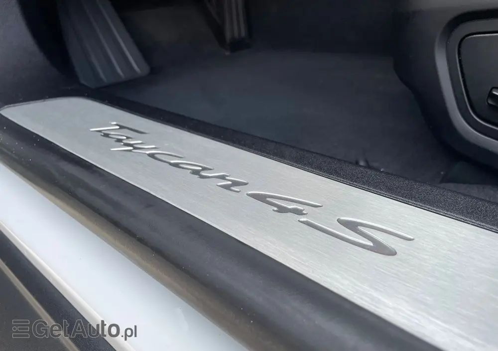 PORSCHE Taycan 4S Performance Plus