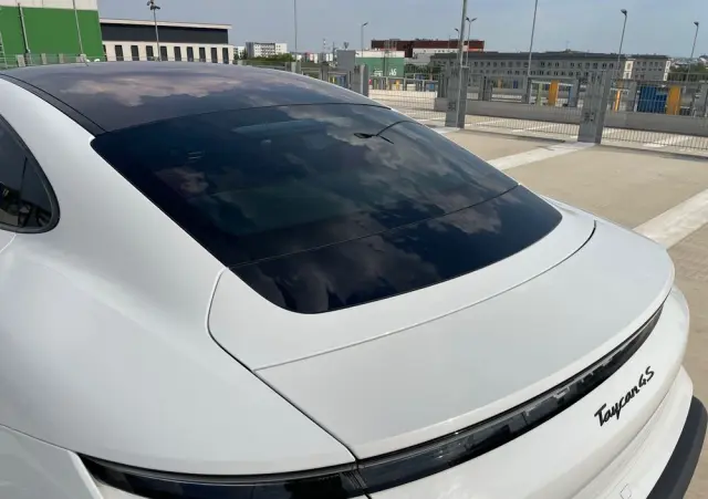 PORSCHE Taycan 4S Performance Plus