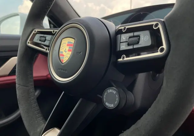 PORSCHE Taycan 4S Performance Plus
