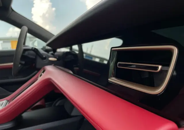 PORSCHE Taycan 4S Performance Plus