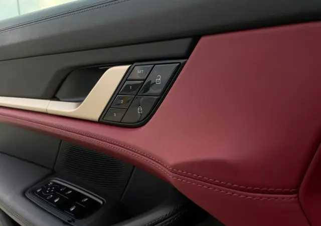 PORSCHE Taycan 4S Performance Plus