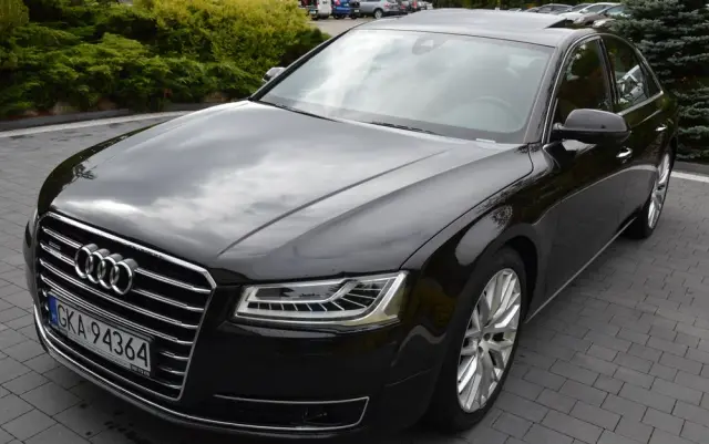 AUDI A8 3.0 TDI DPF clean quattro tiptronic