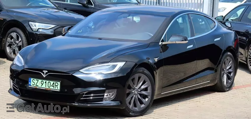 TESLA Model S Dual Motor Allradantrieb
