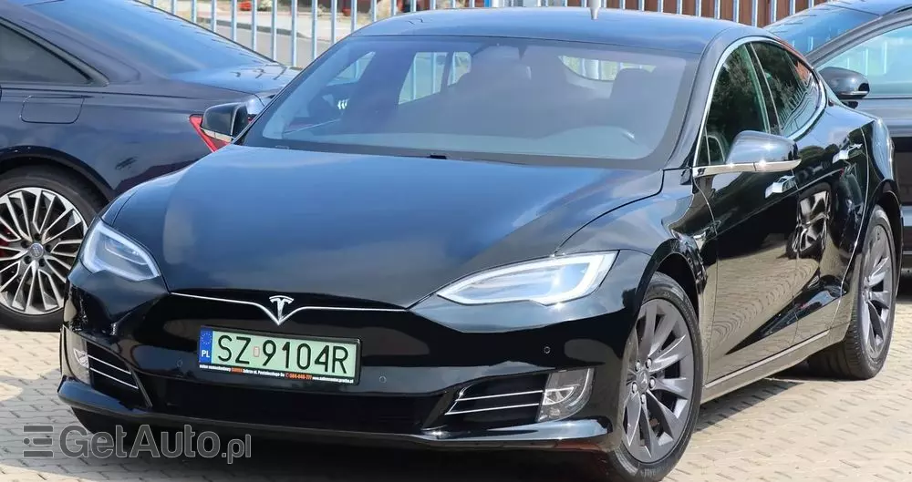 TESLA Model S Dual Motor Allradantrieb