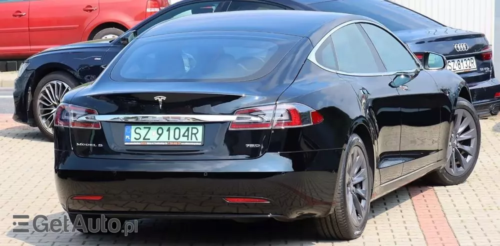 TESLA Model S Dual Motor Allradantrieb