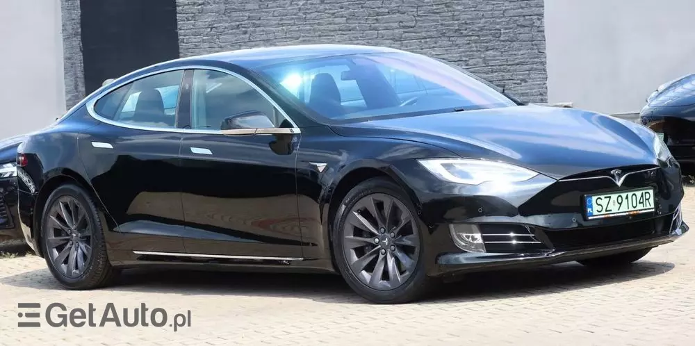 TESLA Model S Dual Motor Allradantrieb