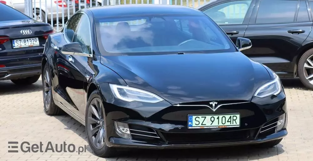 TESLA Model S Dual Motor Allradantrieb