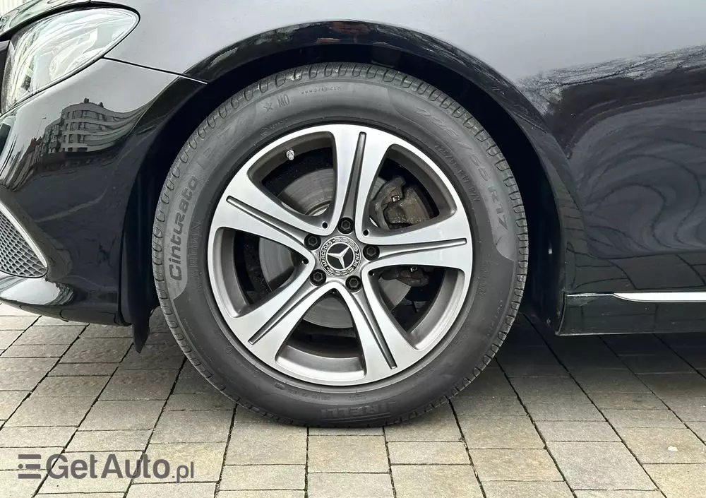 MERCEDES-BENZ Klasa E 220 d Business Edition 9G-TRONIC