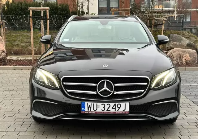 MERCEDES-BENZ Klasa E 220 d Business Edition 9G-TRONIC