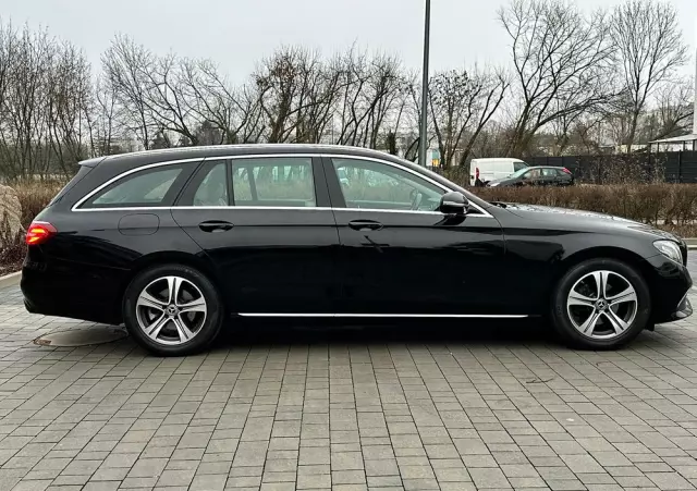 MERCEDES-BENZ Klasa E 220 d Business Edition 9G-TRONIC