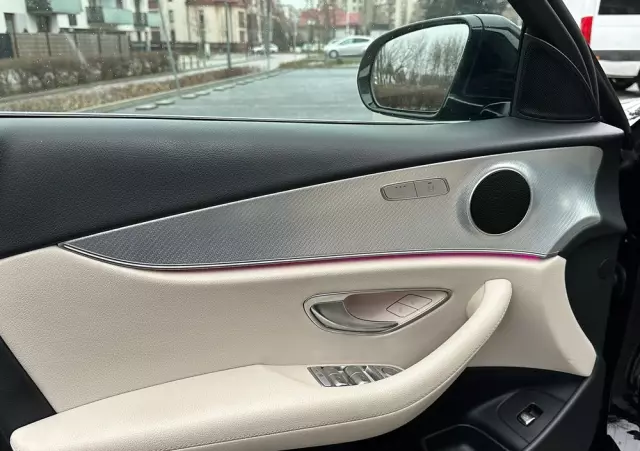 MERCEDES-BENZ Klasa E 220 d Business Edition 9G-TRONIC