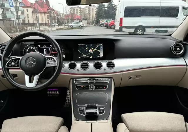 MERCEDES-BENZ Klasa E 220 d Business Edition 9G-TRONIC