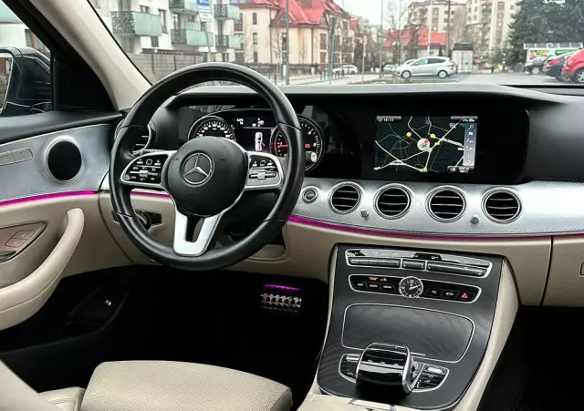 MERCEDES-BENZ Klasa E 220 d Business Edition 9G-TRONIC