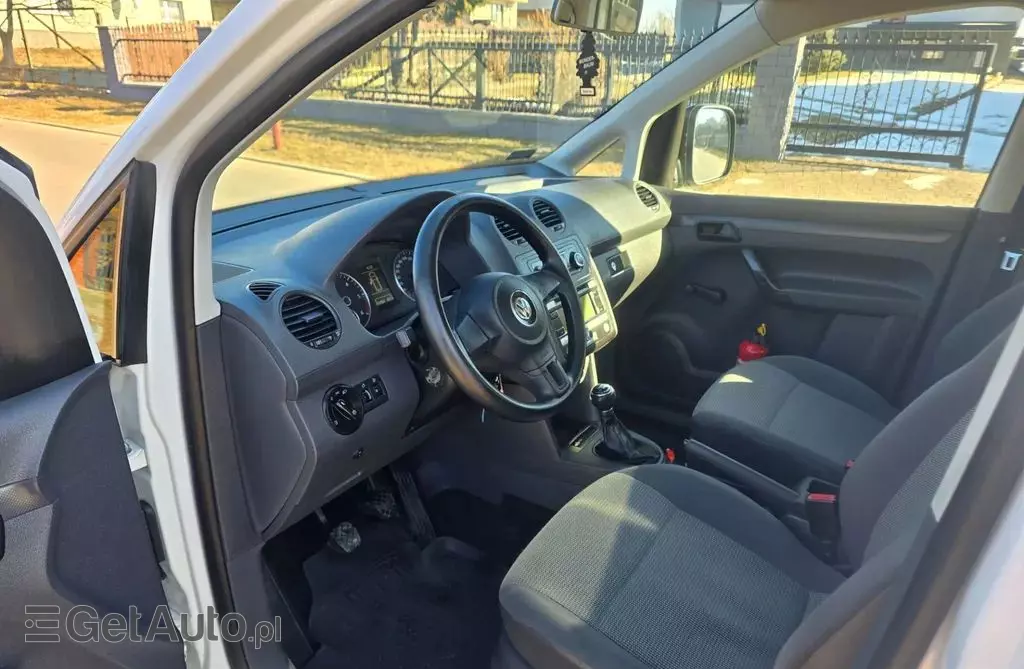 VOLKSWAGEN Caddy 